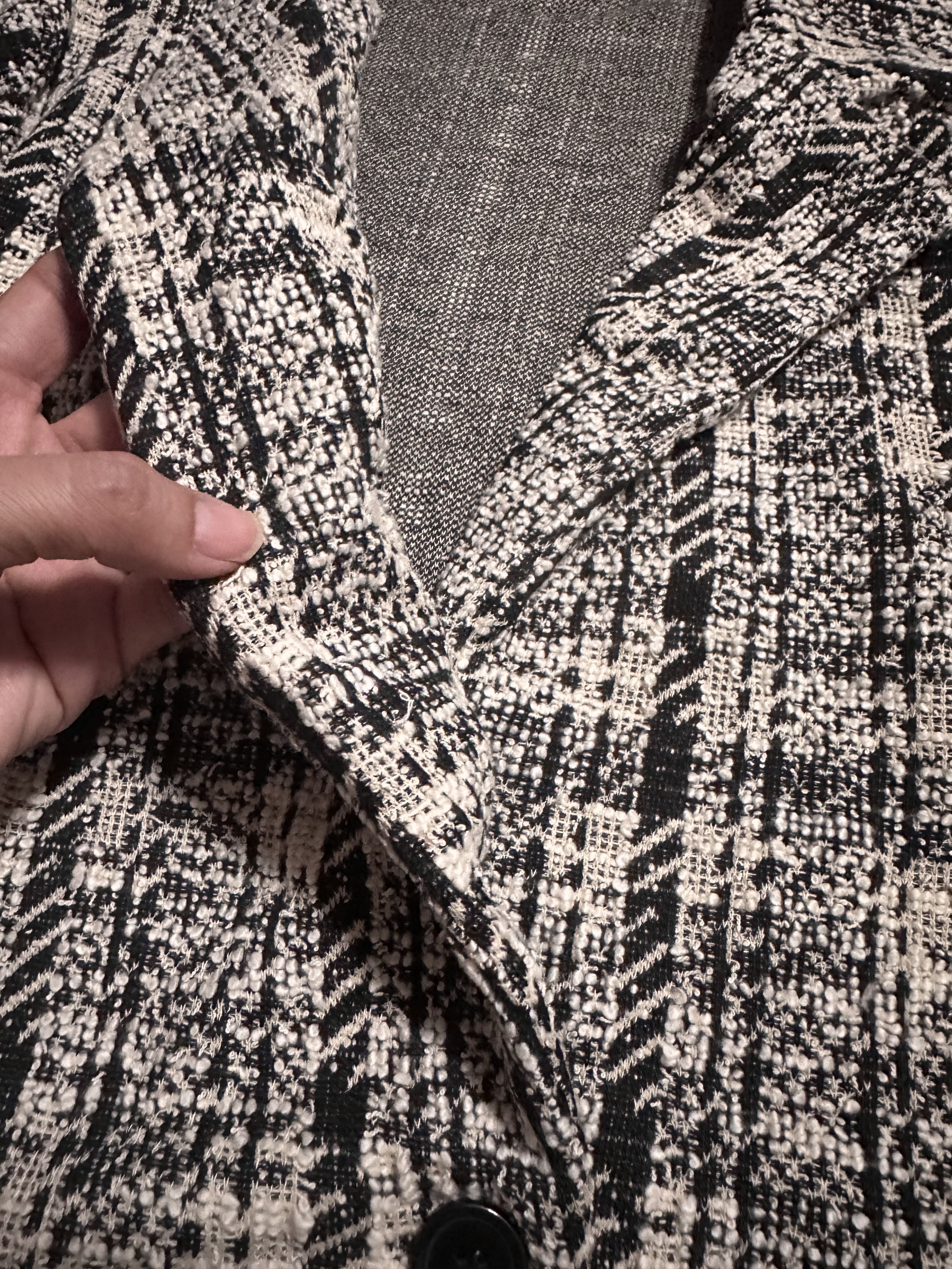 เสื้อโค้ท เสื้อกันหนาว เนื้อผ้าไหมพรม Knitting checked แบรนด์ SOYA CONCEPT