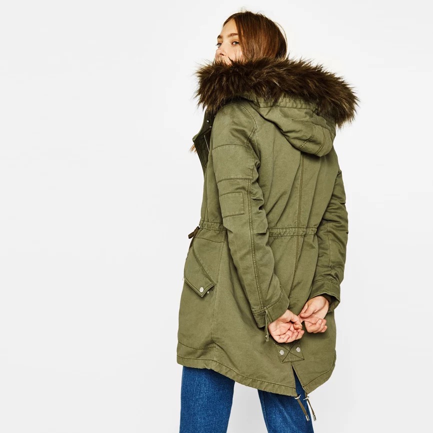 เสื้อโค้ทฮูท BERSHKAกันหนาว Parka สีเขียวแต่งขนเฟอร์ ซับขนอุ่นด้านใน (เฟอร์ & ขนอุ่นด้านใน ถอดได้คะ) งานสวย บุนวมอุ่น ใส่ติดลบได้เลยคะ Size XS/S/M/ L/XL/XXL เขียว
