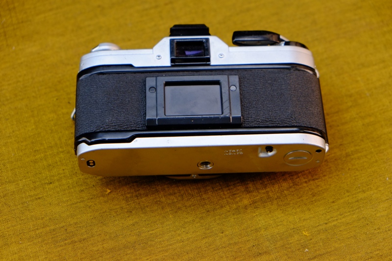 CANON AE-1