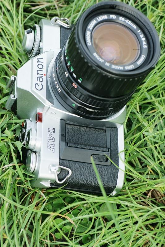 Canon AV-1 Canon Zoom Lens FD 28-55mm.F3.5-4.5 Macro