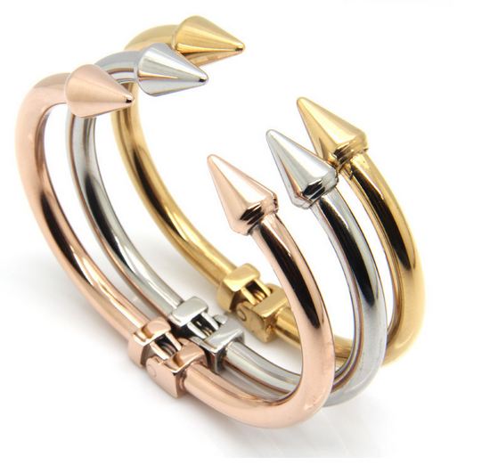 กำไลข้อมือ ผู้หญิง Stainless Steel ดีไซน์ เป็น ลูกศร Arrow 3 สี สีทอง Rose Gold สีเงิน กำไลข้อมือ เก๋ ๆ แบบมี ดีไซน์ 754391