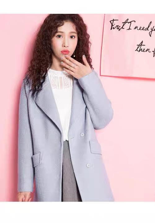 เสื้อโค้ท peacoat เสื้อโค้ทเฟอร์ โค้ทสักหลาดสีชมพูอ่อน แบรนด์ La'babite สำเนา สำเนา สำเนา สำเนา
