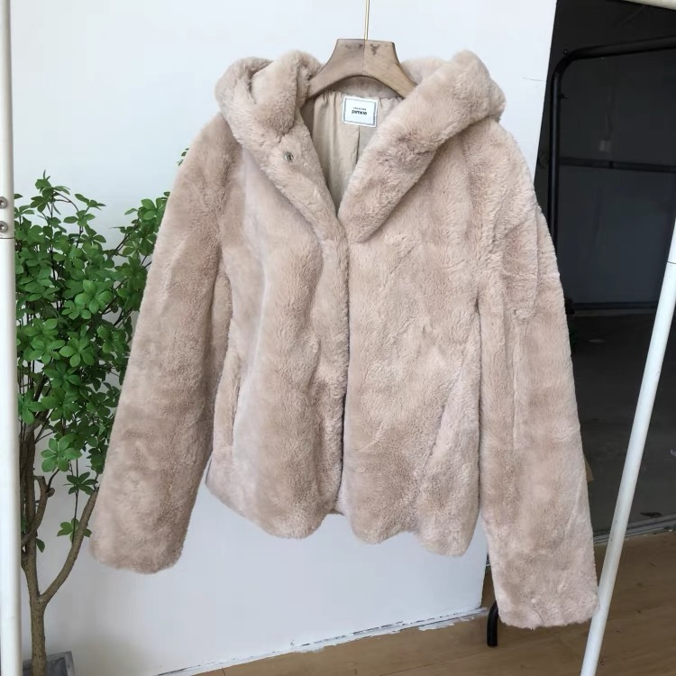 เสื้อเฟอร์กันหนาว หมวกฮู้ด เสื้อขน Fluffy coat แบรนด์ pimkie สำเนา ดำ