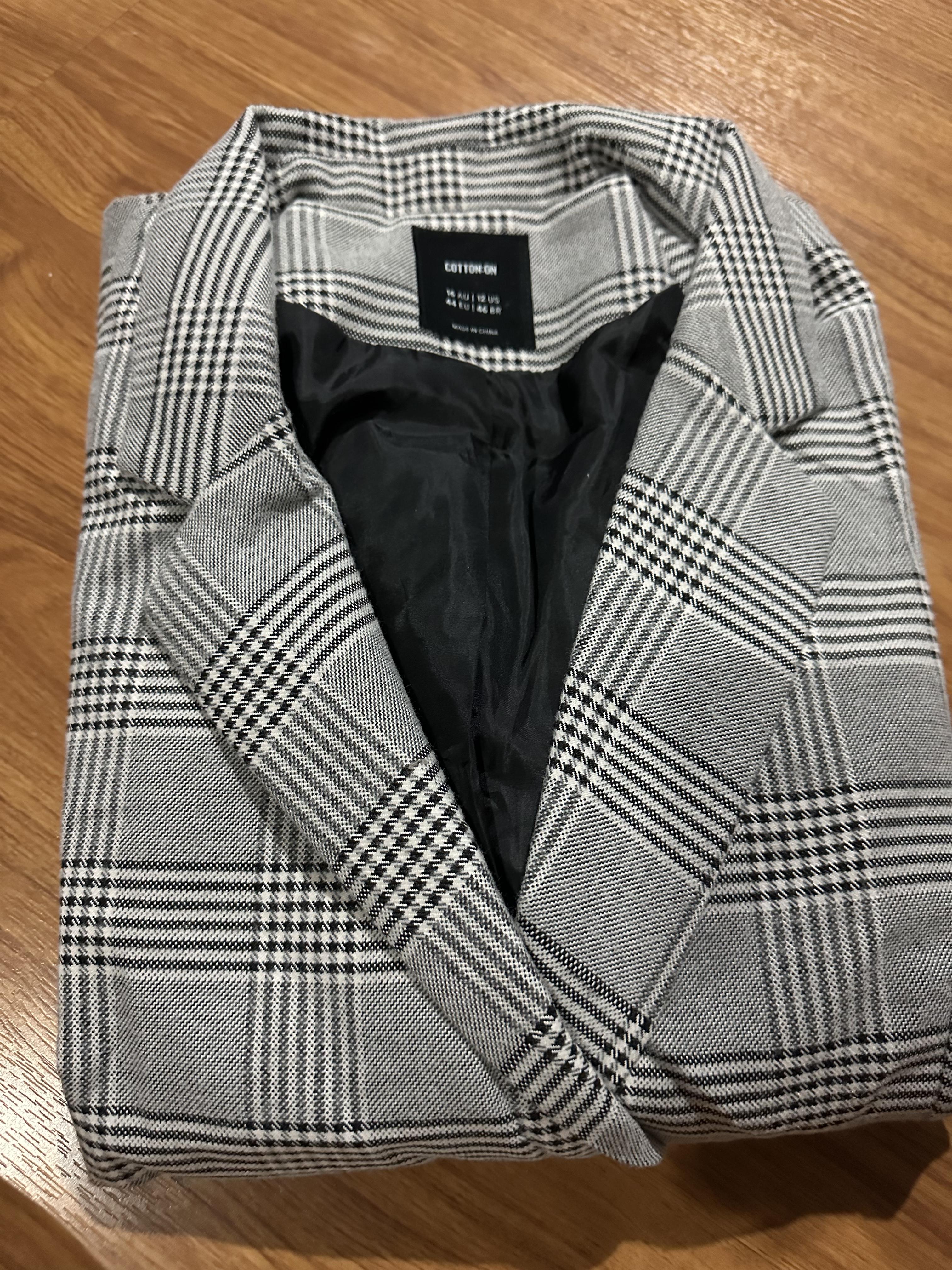 เสื้อโค้ท เสื้อคลุม ทรงสูท ลายตาราง checked plaid blazer gingerham เสื้อคลุม เบลเซอร์ Blazer check ❄️แบรนด์✨H&M✨ แท้💯% แบรนด์ สำเนา