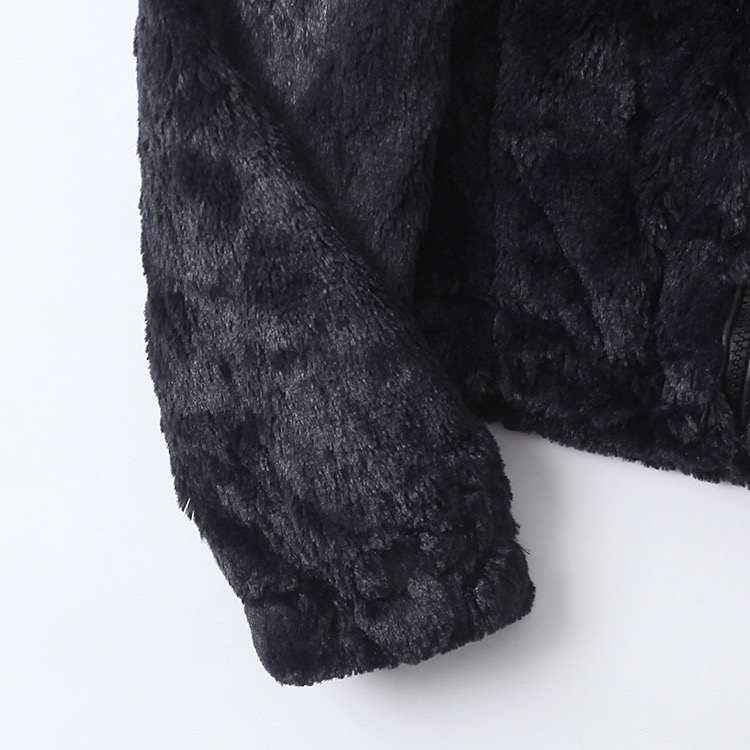 Page เสื้อเฟอร์กันหนาว หมวกฮู้ด เสื้อขน Fluffy coat แบรนด์ page One สำเนา ดำ