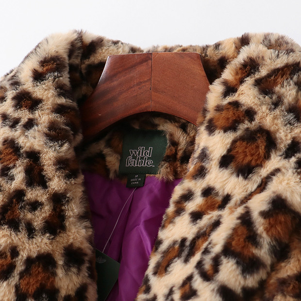 Wild fable เสื้อเฟอร์กันหนาว ลายเสือ กันหนาวขนเฟอร์ลายเสือ เสื้อคลุม ขน ลายเสือ ติดตะขอ2 จุด แบรนด์ WILD FIBLE ลายเสือ