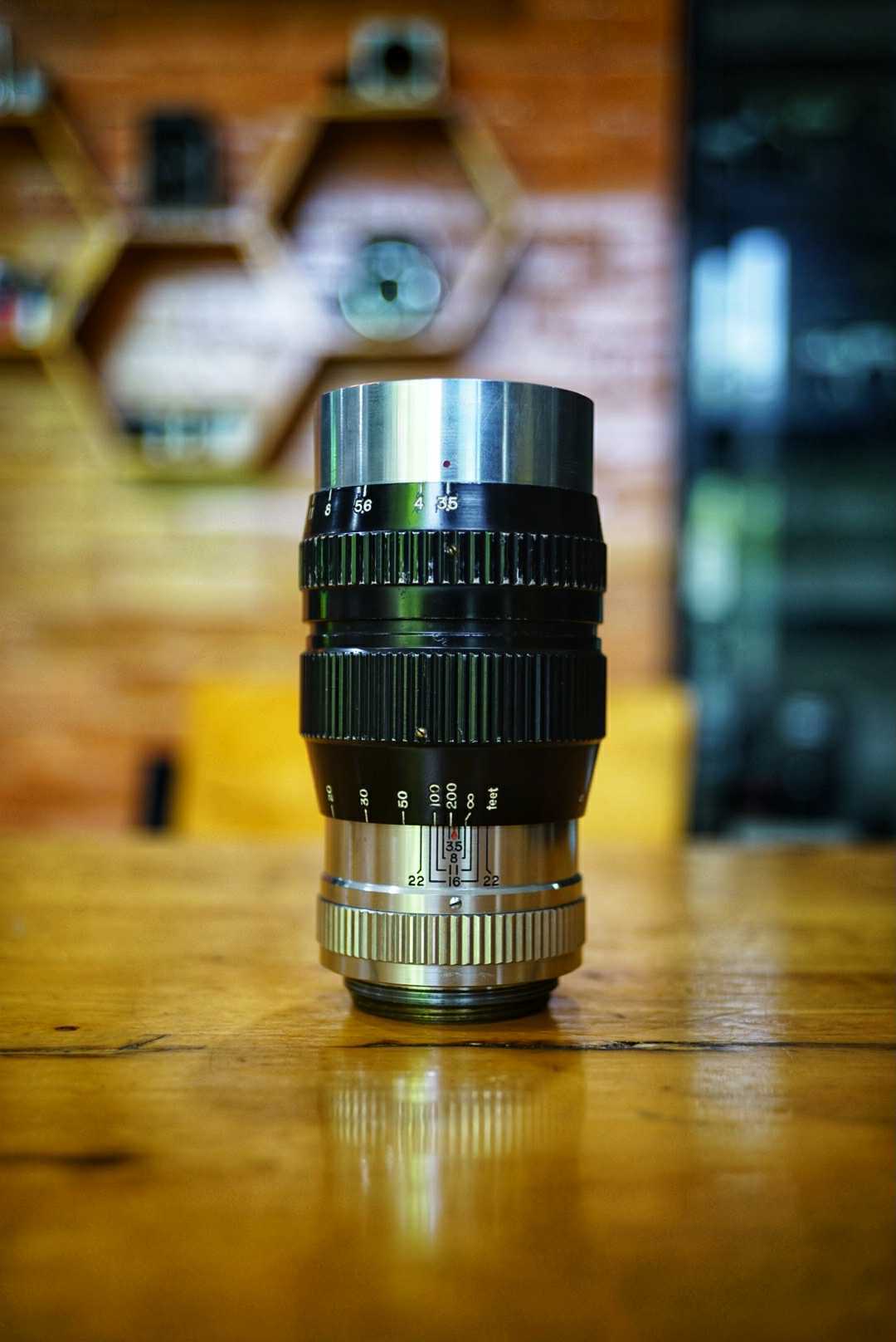 SANKYO KOKI JAPAN KOMURA 135MM.F3.5 M39 MOUNT(LTM)