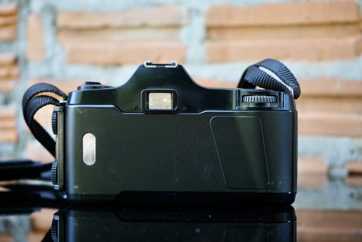 OLYMPUS OM 101 PF 50MM.F2