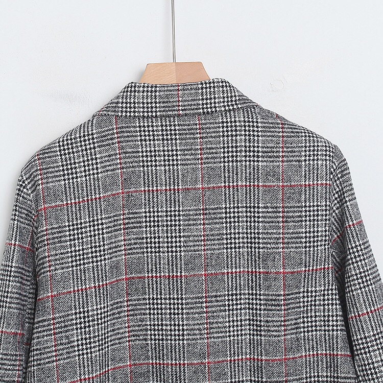 เสื้อโค้ท เสื้อกันหนาว ลายตาราง แต่งกระดุมแถบ สองแถว แบรนด์ Stradivarius สำเนา นู้ดกากี