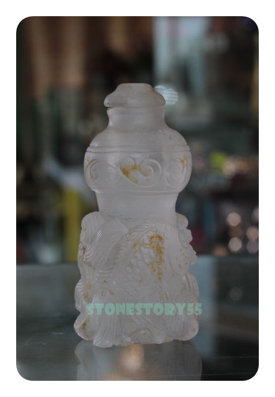 ควอทซ์ แกะสลักขวดปลาเล่นน้ำ