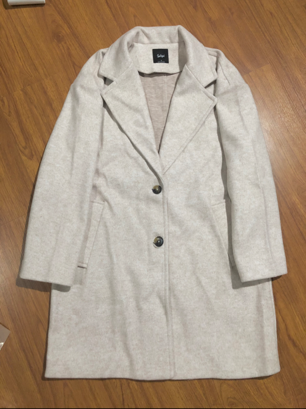 เสื้อโค้ดกันหนาว เสื้อกันหนาว overcoat โค้ทวูล สักหลาด ผสมวูล สีดำ แต่งคอปก กระดุมสองแถว แบรนด์ATCHING สำเนา สำเนา สำเนา สำเนา สำเนา ดำ