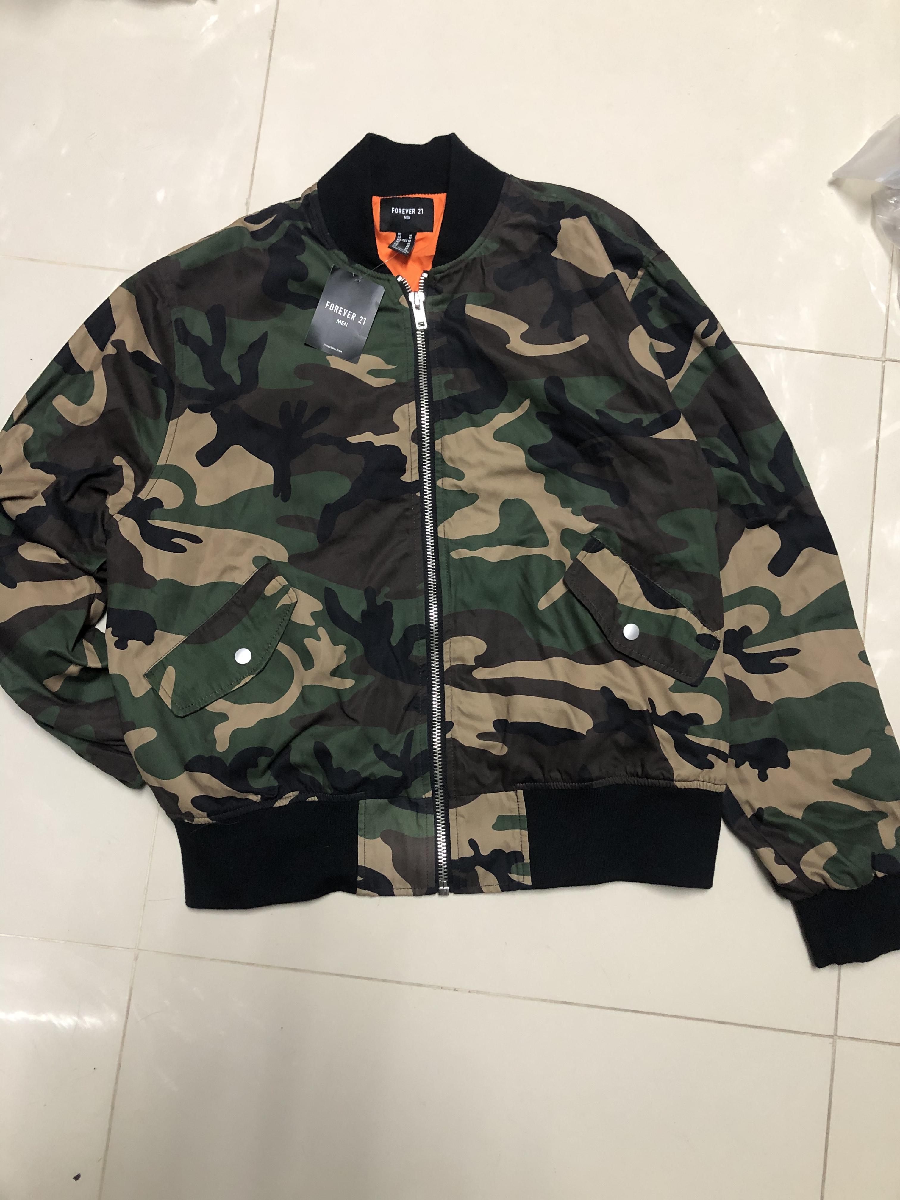 Forever21 เสื้อนอกลายพราง ทหาร เสื้อแจ็คเก็ตลายพราง เสื้อนอก แนวทหาร Forever21แพทเทินสวย เท่ห์ มาก คะ ลายพราง