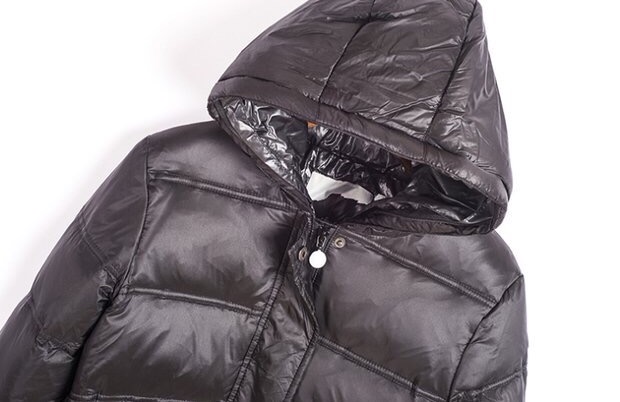 เสื้อกันหนาว ขนเป็ด แต่งหมวกฮูท สีดำ brandname ดัง ยุโรป MONCLER