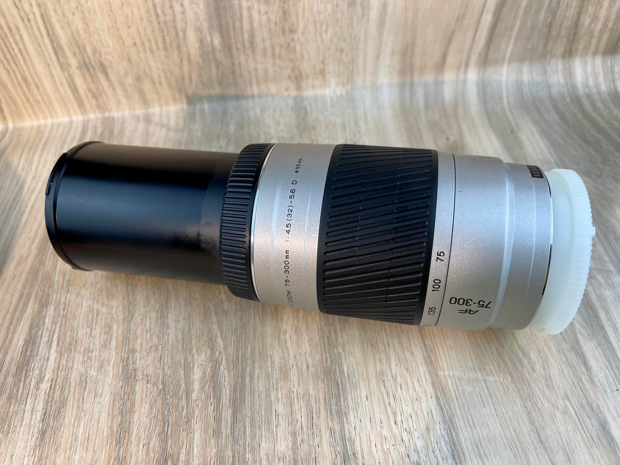 MINOLTA AF ZOOM 75-300MM.F4.5(32)-5.6(D) MA MOUNT