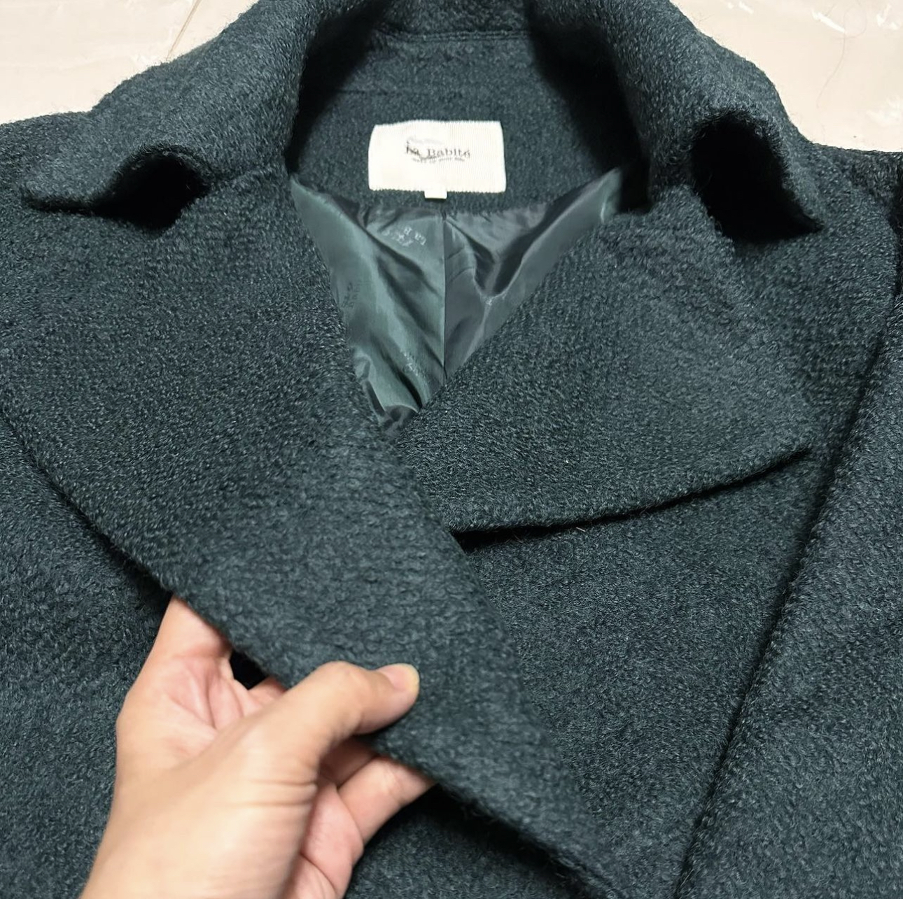 เสื้อโค้ท เสื้อกันหนาว เนื้อผ้าวูล โค้ทวูล สีเขียว แบรนด์ LA'BABITE สำเนา