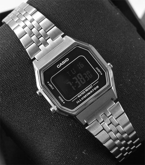 CASIO นาฬิกาคาสิโอ นาฬิกาข้อมือ นาฬิกากันน้ำ นาฬิกาของแท้ ประกันศูนย์ CMG 1 ปี รุ่น LA680WA-1B นาฬิกาสีเงิน