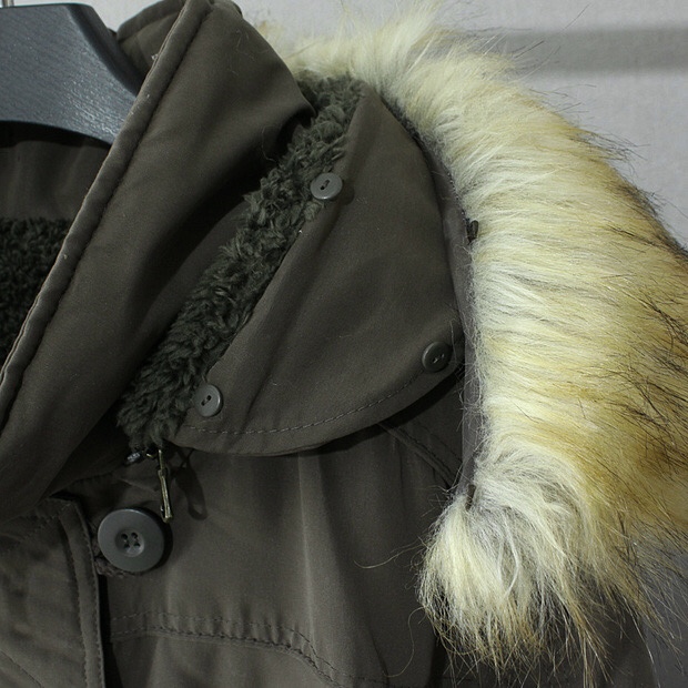 Private pause เสื้อโค้ทฮู้ดกันหนาว เสื้อปาร์กา parka สีเขียว แบรนด์ PRIVATE PAUSE (JAPAN) แต่งเฟอร์ (ฮู้ด& ขนเฟอร์ ถอดได้ทุกชิ้นค่ะ) เขียว