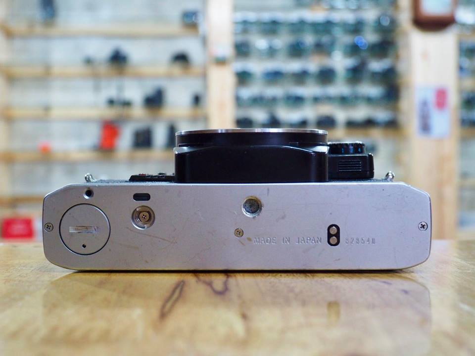OLYMPUS OM-10