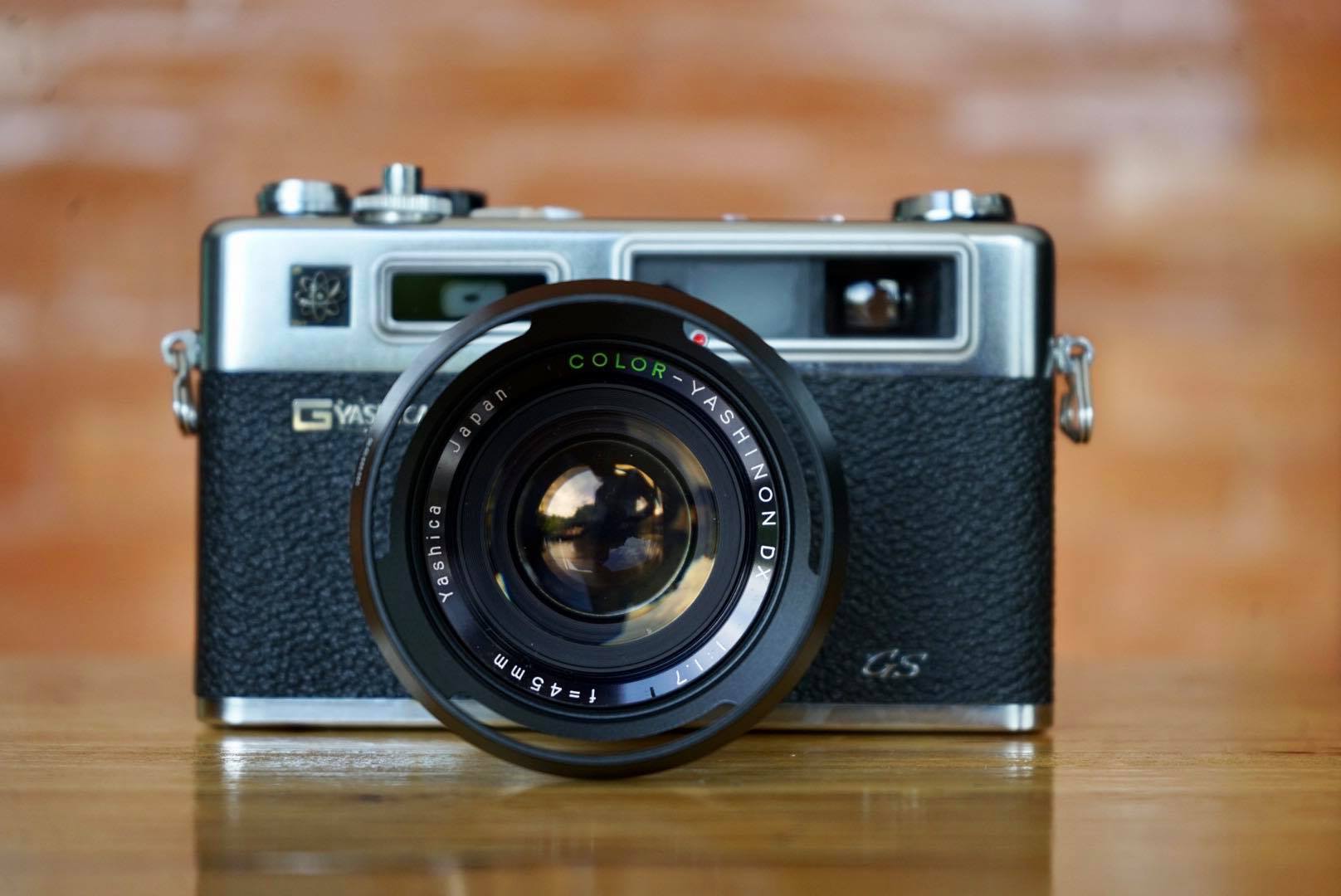 YASHICA ELECTRO 35 GS COLOR YASHINON-DX 45MM.1.7