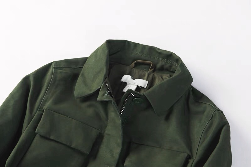 H&m เสื้อนอกเขียวทหาร เสื้อแจ็คเก็ต เสื้อฮู้ด แนวทหาร แพทเทินสวย เท่ห์ มาก คะ งาน H&M ตัดป้าย เขียว