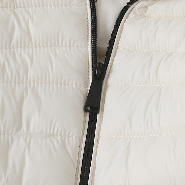 Love tree เสื้อกันหนาว บุนวมอุ่น แบรนด์ LOVE TREE ultra light packable (Padded puffer coat สำเนา สำเนา สำเนา