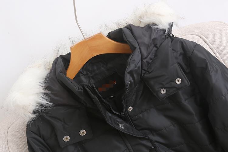 Ambiance เสื้อกันหนาว เสื้อฮู้ดเฟอร์ บุนวมอุ่น แบรนด์ AMBIANCE (padded puffer สำเนา ดำ