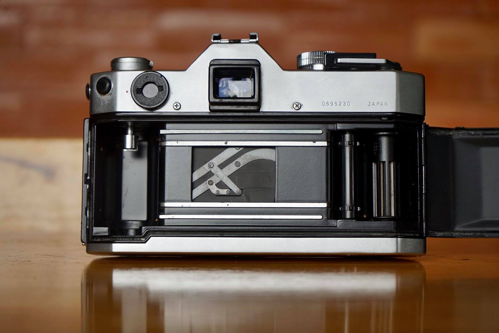 YASHICA TL ELECTRO X YASHICA AUTO YASHINON 50MM.F2