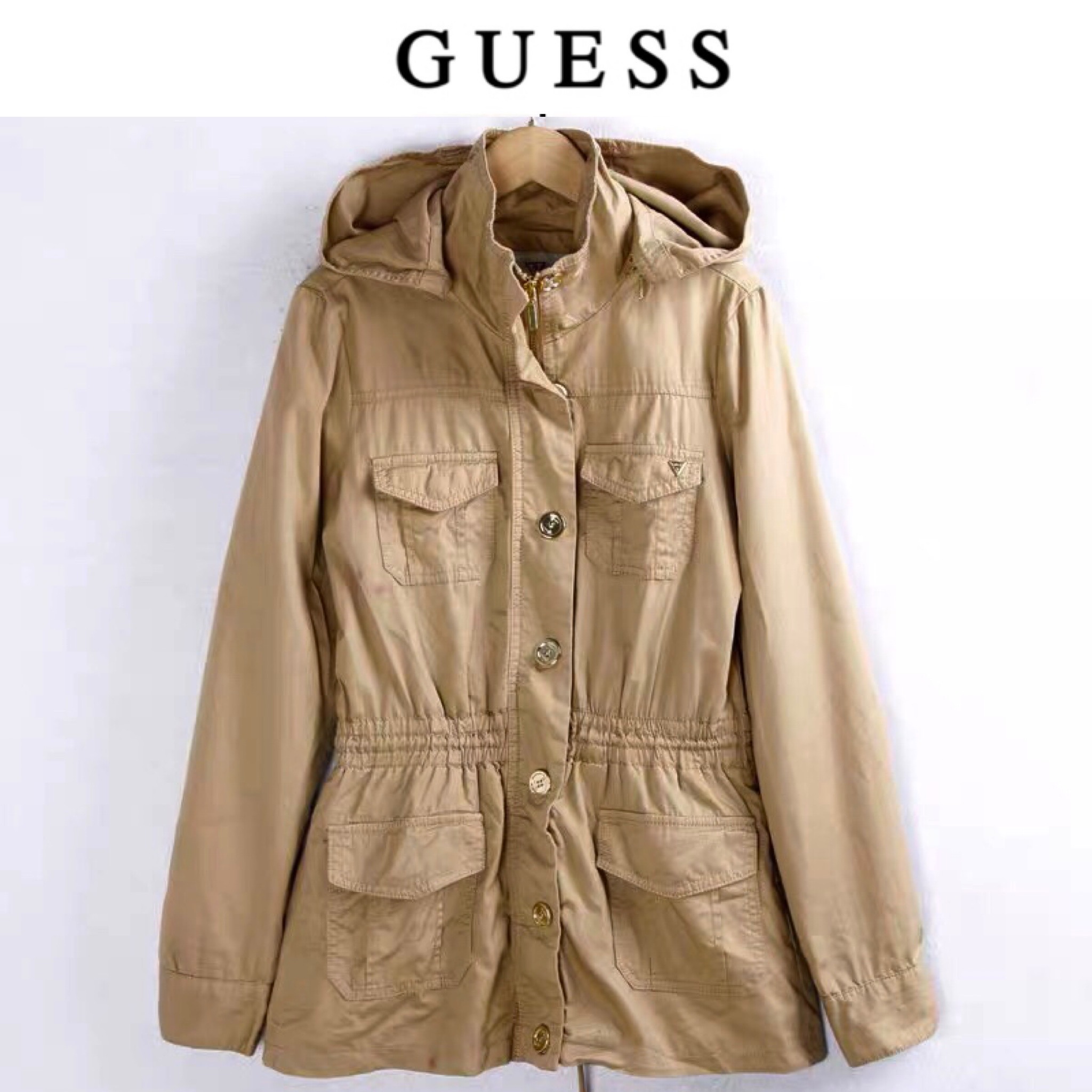 Guess เสื้อนอกเขียวทหาร เสื้อแจ็คเก็ต เสื้อฮู้ด แนวทหาร แพทเทินสวย เท่ห์ มาก แบรนด์ GUESS เขียว