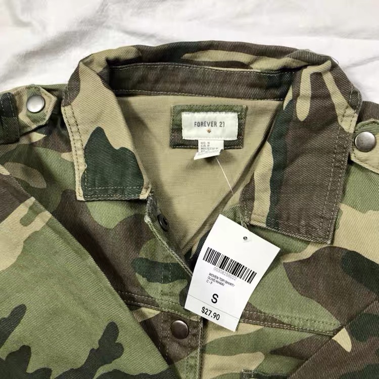 Forever21 เสื้อทหาร เสื้อคลุม สีลายพรางทหาร เสื้อนอก งานสวย เท่ห์มากคะ Forever21 ลายพราง