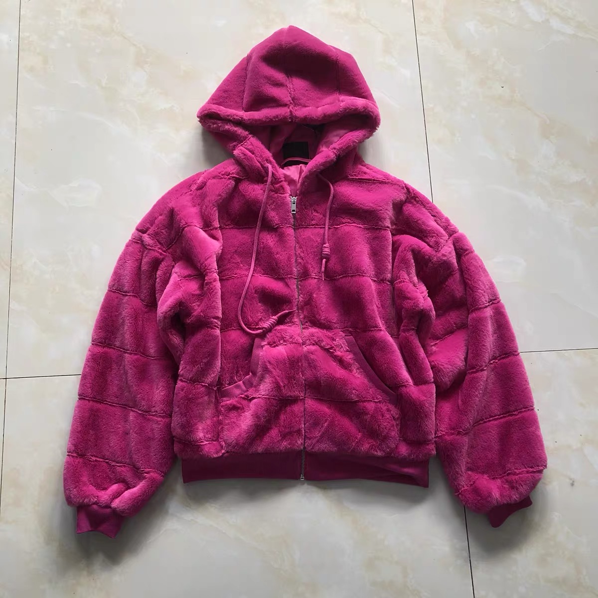 เสื้อเฟอร์กันหนาว หมวกฮู้ด เสื้อขน Fluffy coat แบรนด์ JOLIES & JOY ดำ