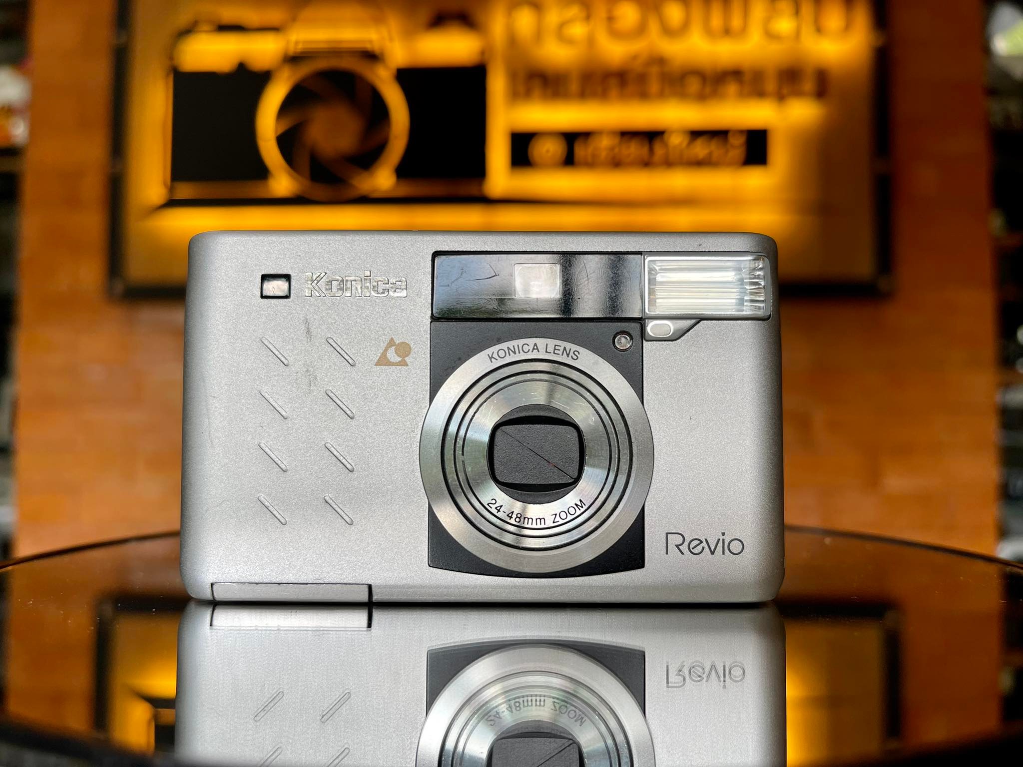 KONICA REVIO