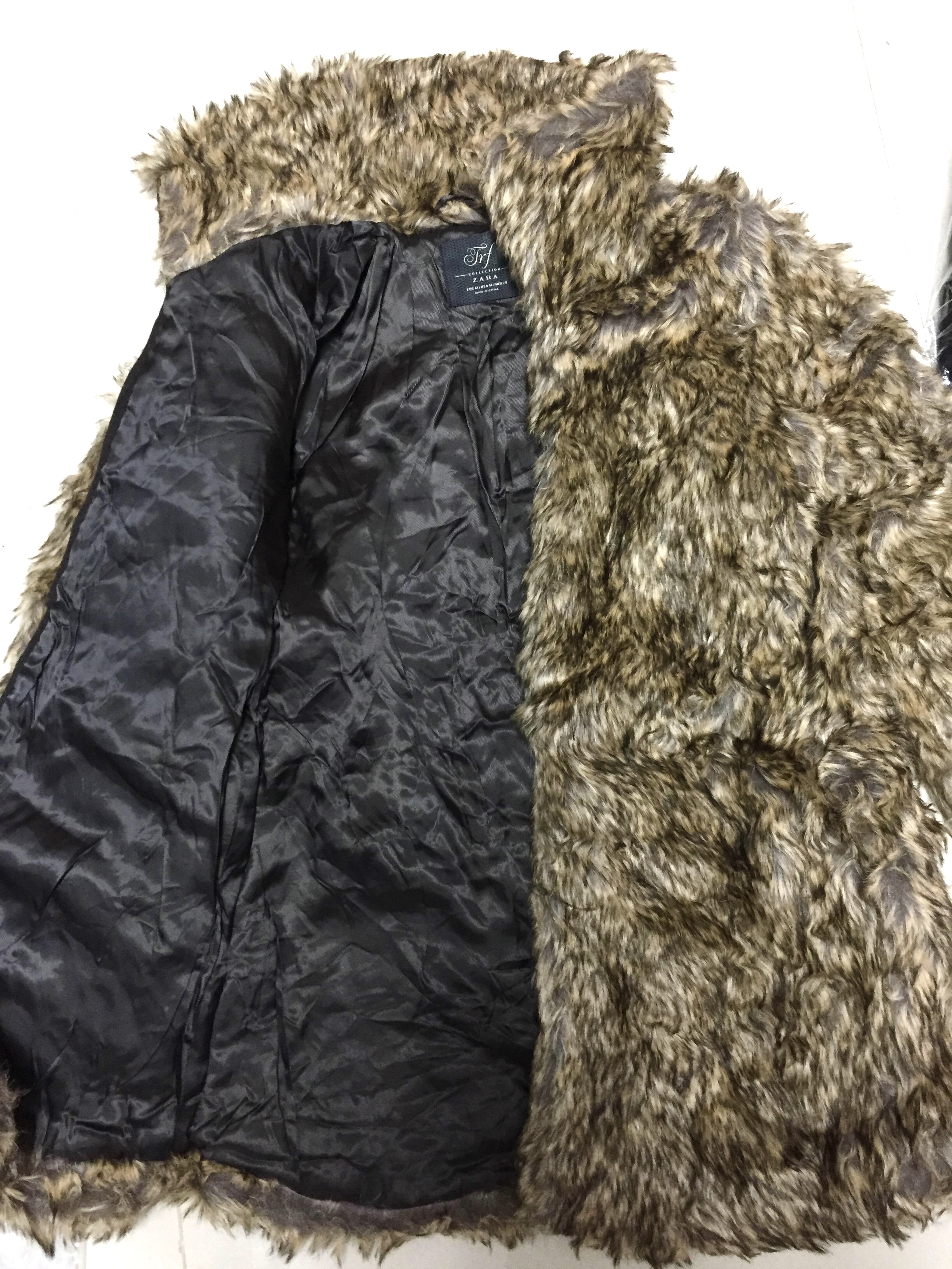 Zara เสื้อโค้ทเฟอร์ โค้ทขนสัตว์ แบรนด์เนม ZARA สีน้ำตาล ขนนุ่ม งานสวย พรีเมี่ยมมากเลยคะ งานช็อปแท้100% คะ SIe S/M/L น้ำตาล
