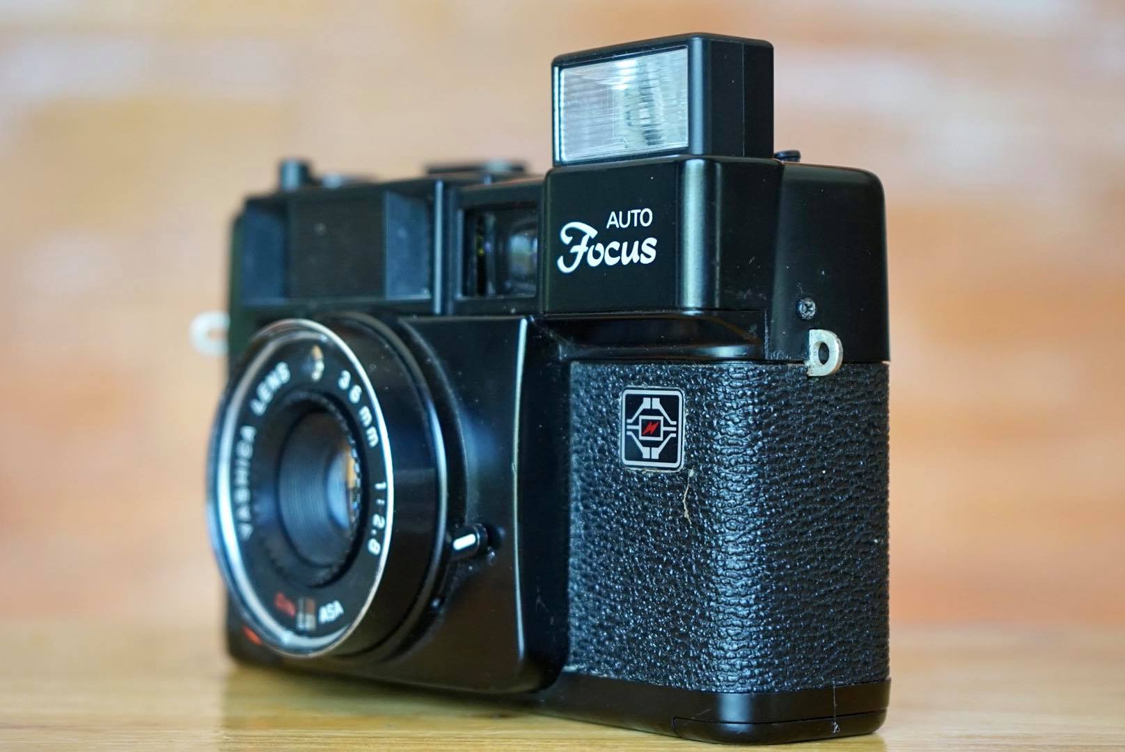 YASHICA AUTO FOCUS YASHICA LENS 38MM.F2.8