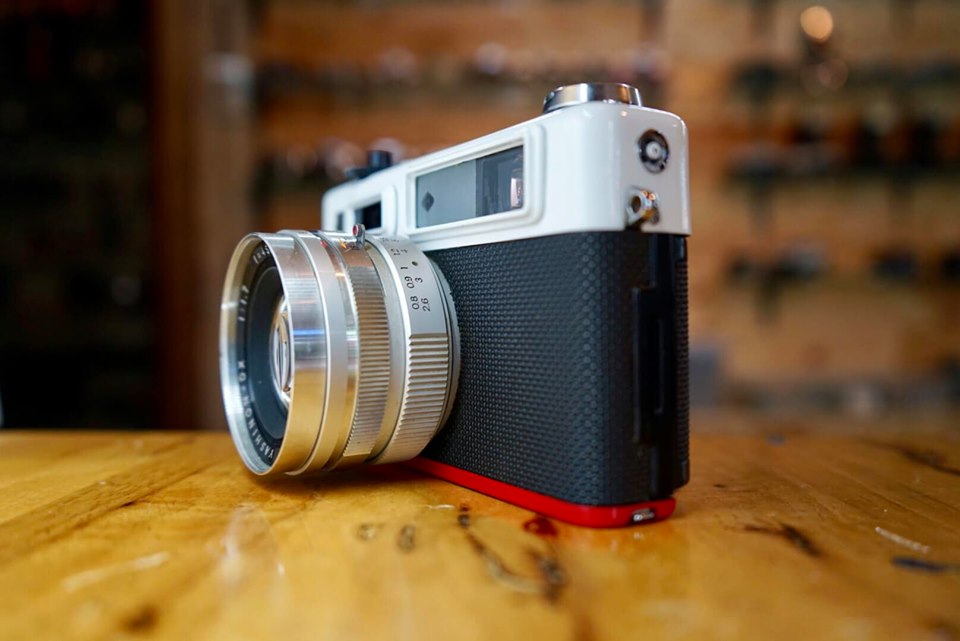 YASHICA ELECTRO 35G COLOR