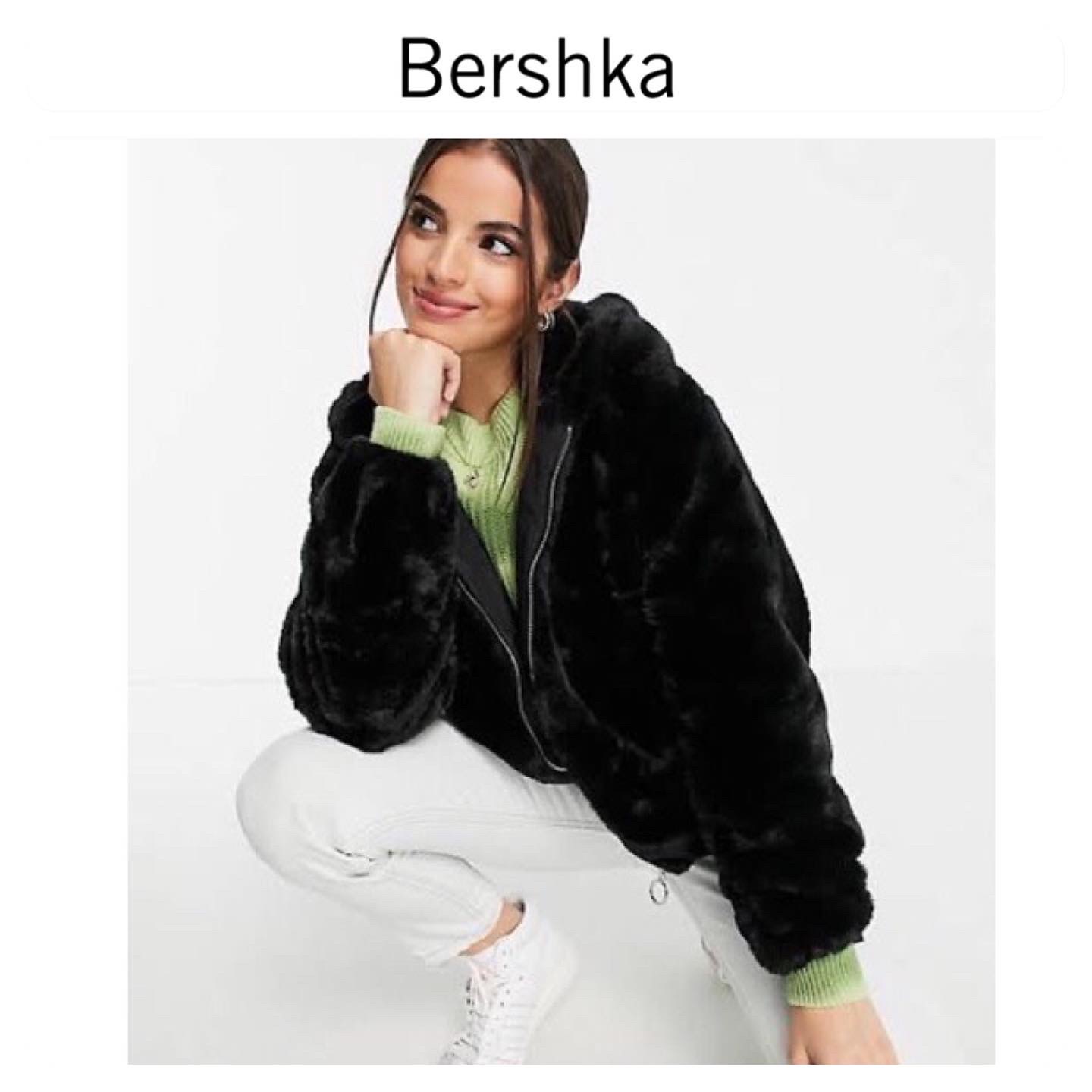 Bershka เสื้อเฟอร์กันหนาว หมวกฮู้ด เสื้อขน สีดำ แบรนด์ BERSHKA เนื้อนิ่ม นุ่มมากคะ สำเนา สำเนา สำเนา ดำ