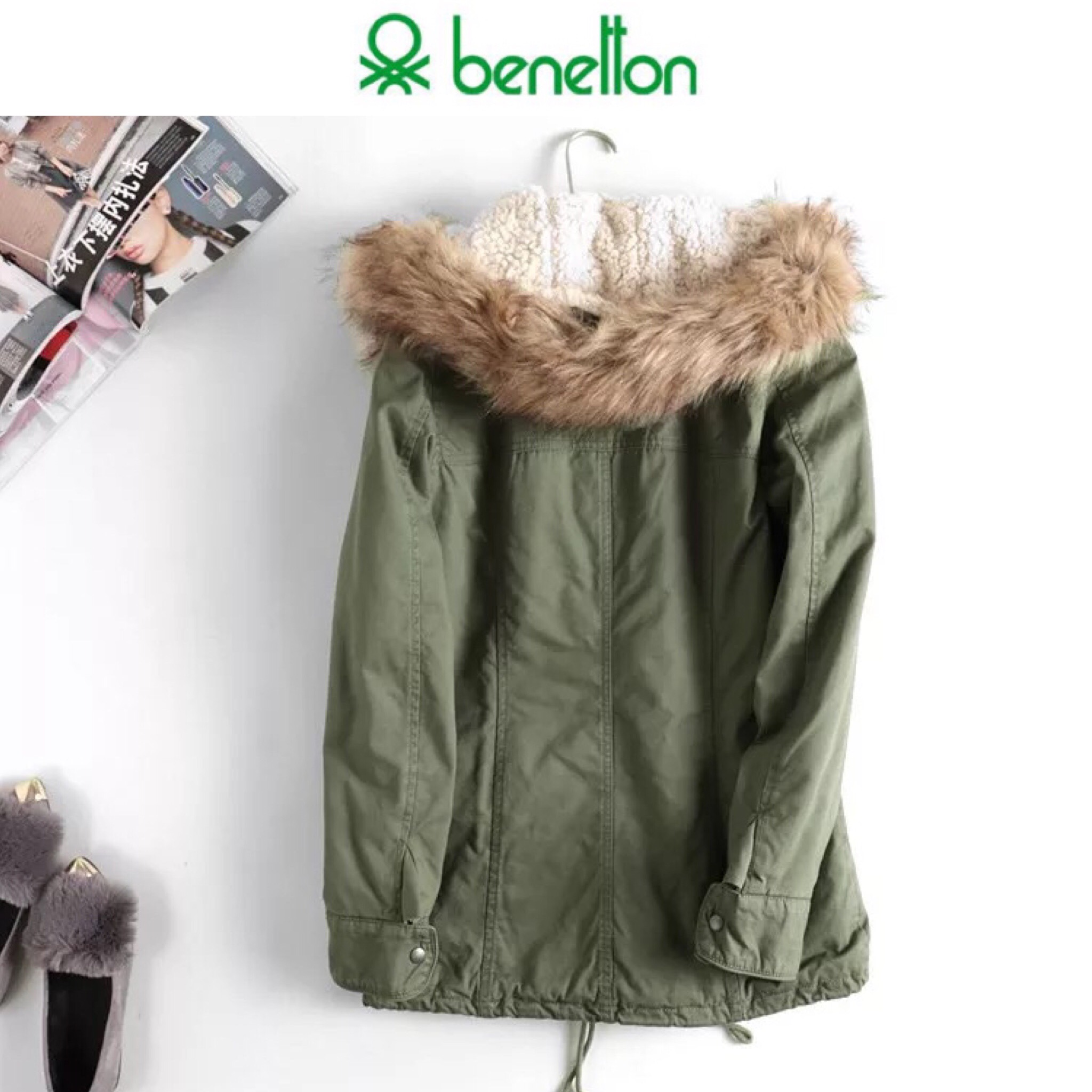 Benetton เสื้อกันหนาว parka ปาร์ก้า โค้ทกันหนาว เสื้อฮูทเฟอร์ สีเขียว แบรนด์เนม BENETTON แต่งขนเฟอร์ ซับขนอุ่นด้านใน(เฟอร์ถอดได้คะ) เขียว
