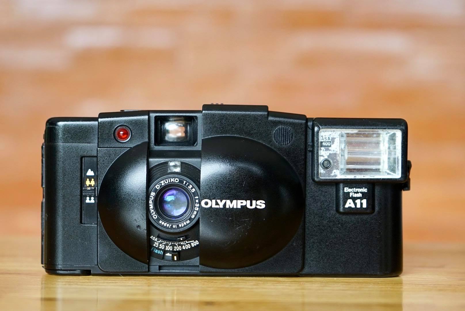 OLYMPUS XA2 OLYMPUS FLASH A11