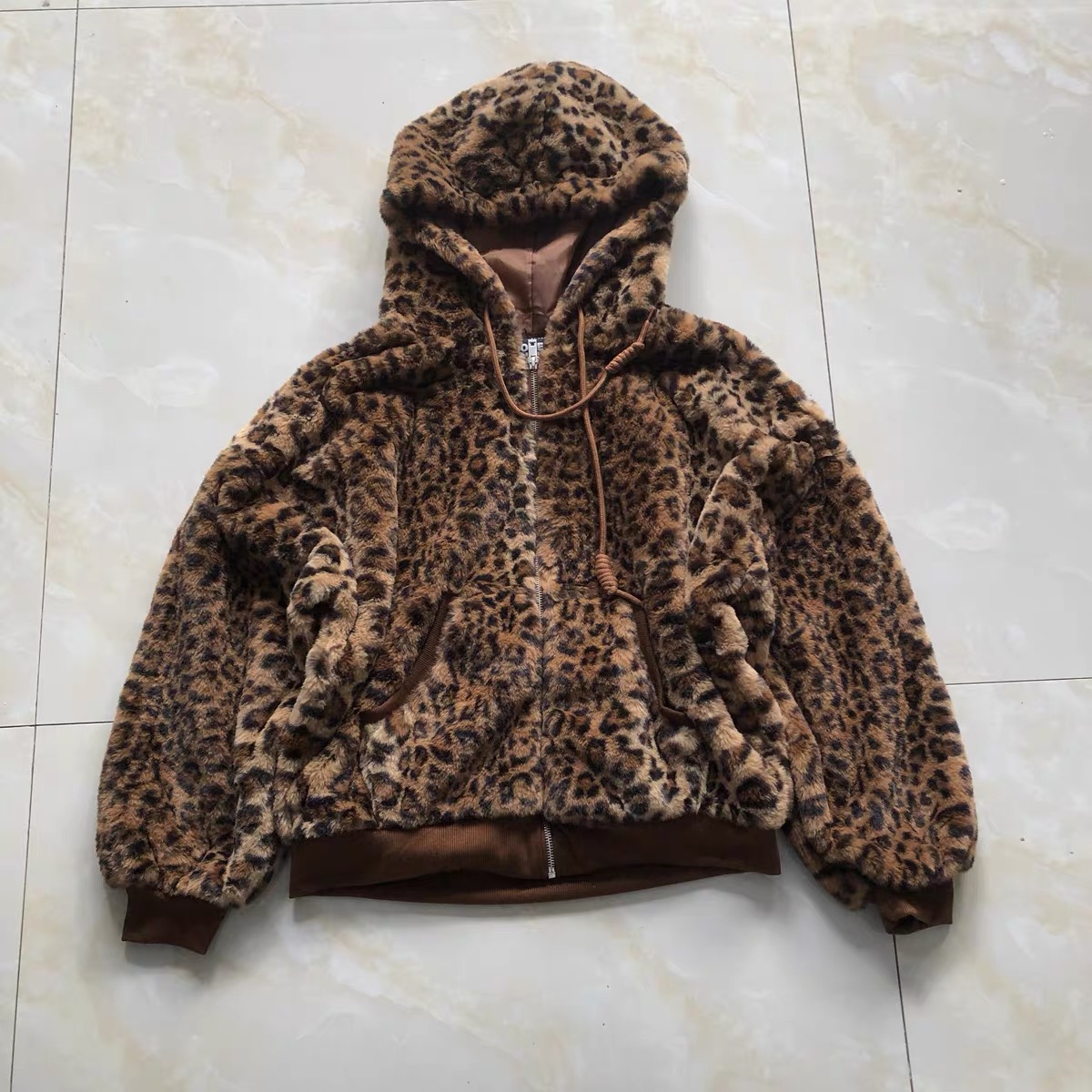 เสื้อเฟอร์กันหนาว หมวกฮู้ด เสื้อขน Fluffy coat แบรนด์ JOLIES & JOY ดำ