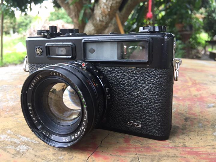 YASHICA ELECTRO 35 GT YASHICA COLOR YASHINON DX 45MM.F1.7
