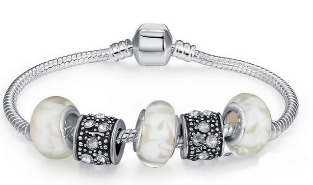 สร้อยข้อมือ Diy สไตล์ Pandora กำไลข้อมือ ใส่ Glass Bead สีขาว ไข่มุก สีสวย สลับ Charm ลายเงินโบราณ ใส่ เพชร CZ สวยหรู 395704