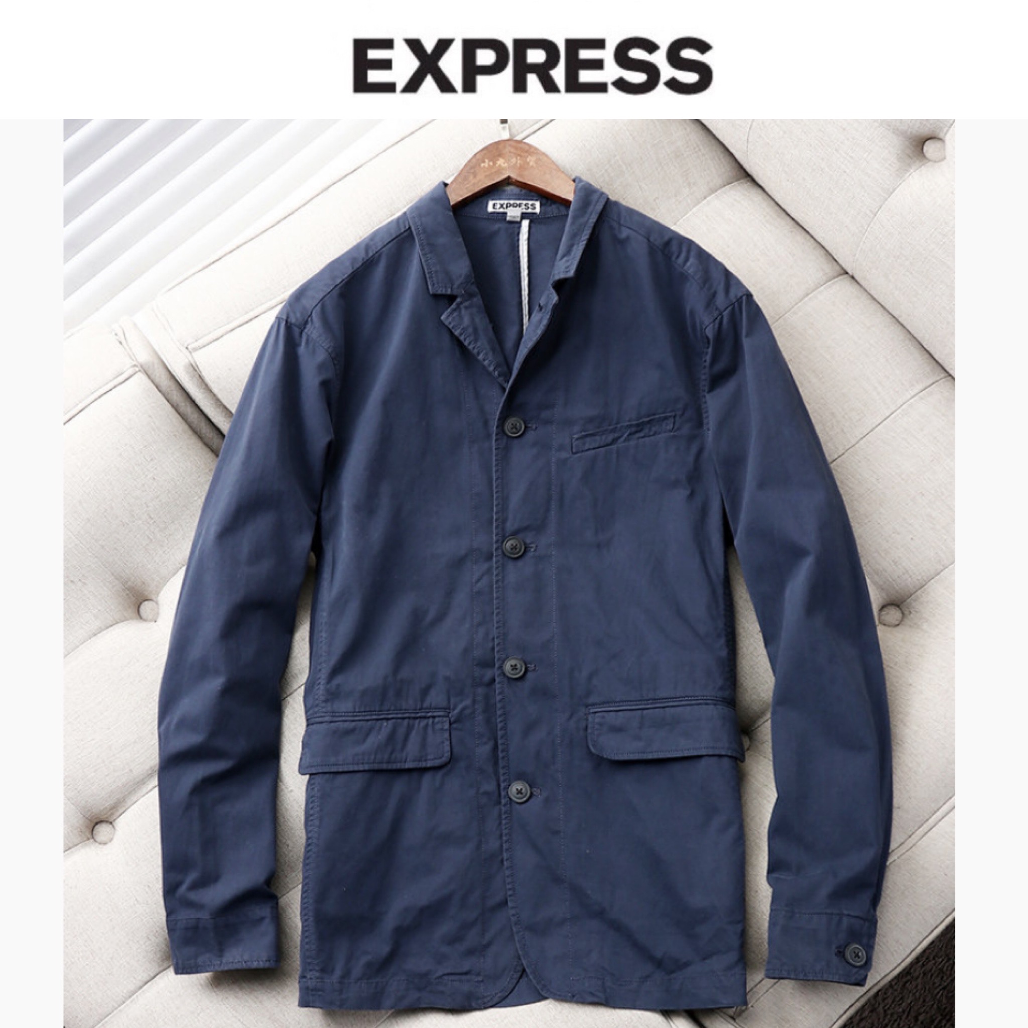 EXPRESS เสื้อนอก เสื้อสูทออกงาน เสื้อนอกสีเทา ทรงวัยรุ่น ใส่ลำลอง และออกงานได้แบรนด์EXPRESS จำนวนจำกัดคะ SIZE m สำเนา เทา