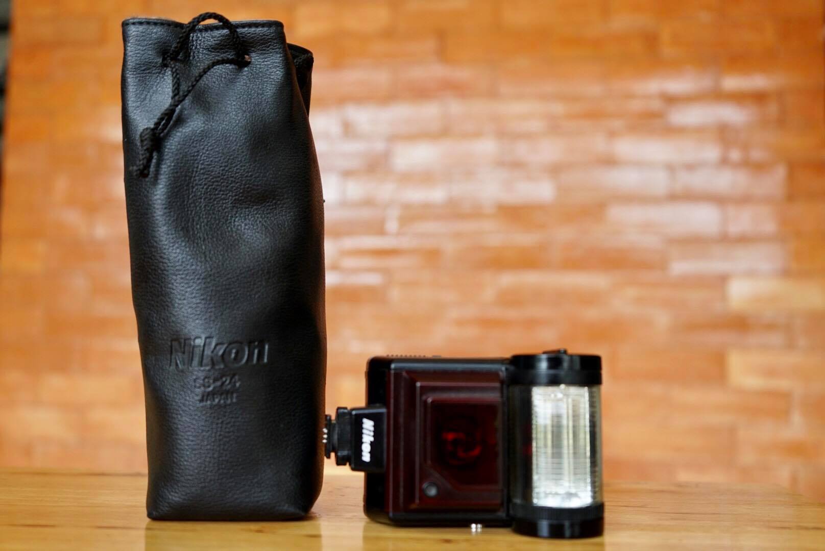 Nikon Speedlight SB-20 Flash