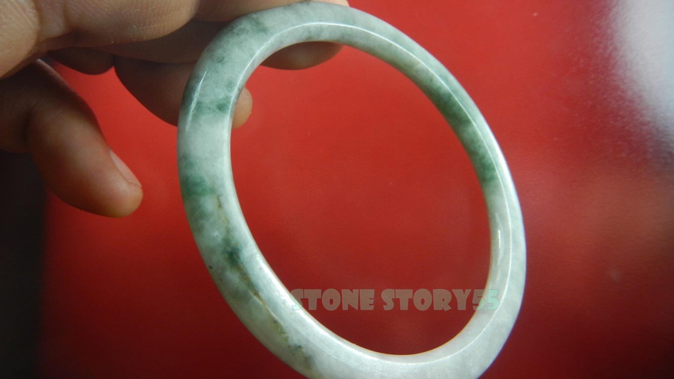 กำไลหยก5.45(ขายแล้ว)