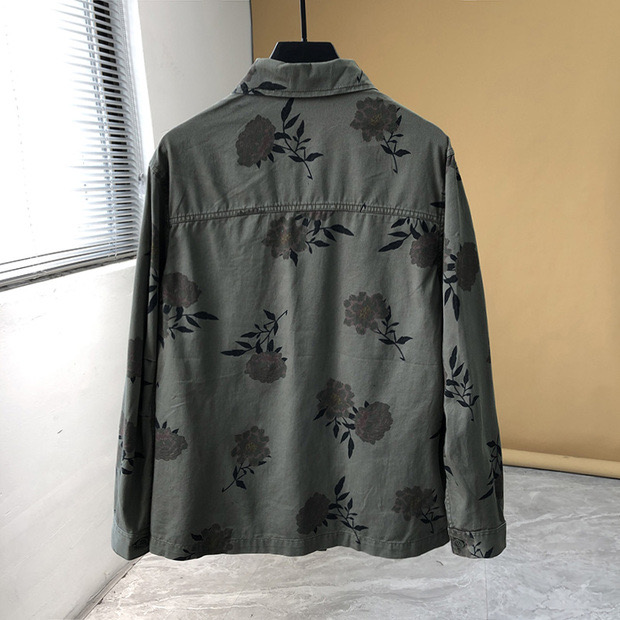 H&m เสื้อทหาร เสื้อเขียวทหาร ลายดอก เสื้อนอกแนวทหาร H&M (ตัดป้าย) แพทเทินสวย เท่ห์มาก คะ Size M สำเนา สำเนา เขียว