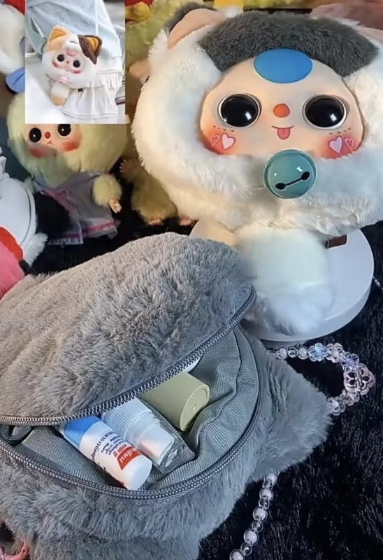 กล่องสุ่มBABY THREE LUCKY CAT ZIPPER BAG ตุ๊กตากระเป๋าซิป แมวกระดิ่ง