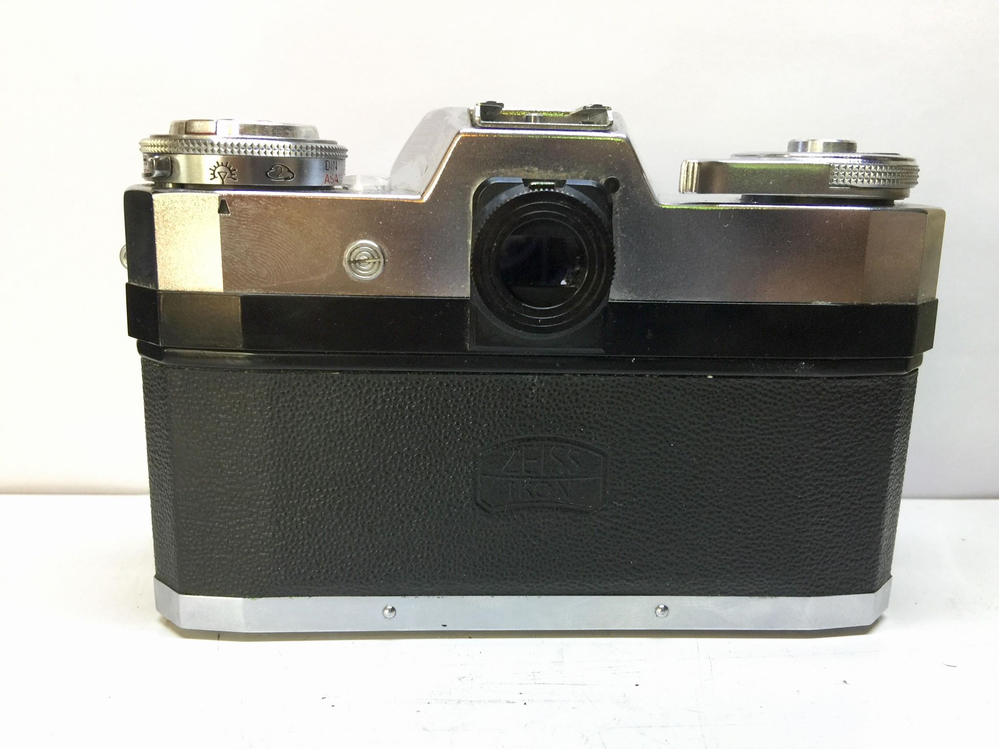ZEISS IKON CONTAFLEX SUPER BC CARL ZEISS TESSAR 50MM.F2.8 - ฟิล์ม