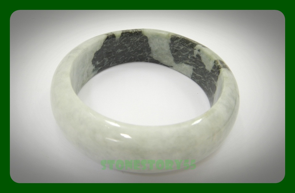 กำไลหยกพม่าแท้(ขายแล้ว)