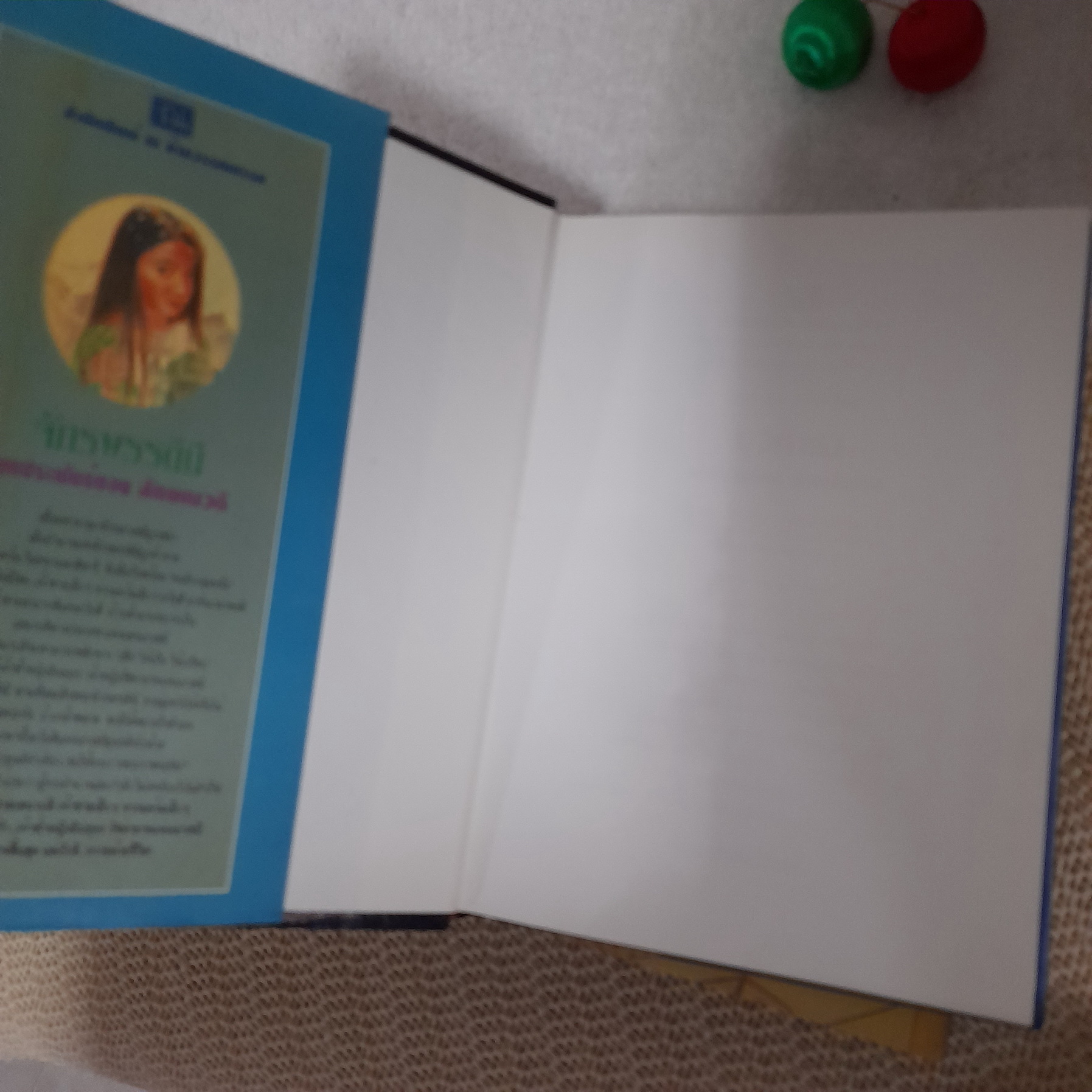 ธุวตารา (ปกแข็ง) / ลักษณวดี