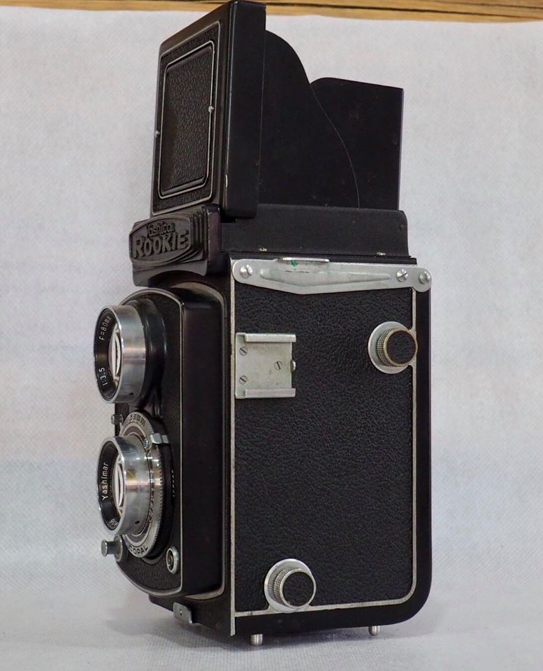 Yashica Rookie 二眼レフカメラ 80mm f/3.5 YASHICA ROOKIE | ヨアケマエカメラ