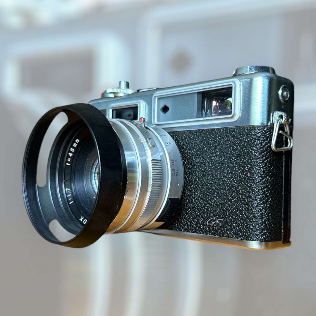 YASHICA ELECTRO 35 GS YASHICA COLOR YASHINON DX 45MM.F1.7